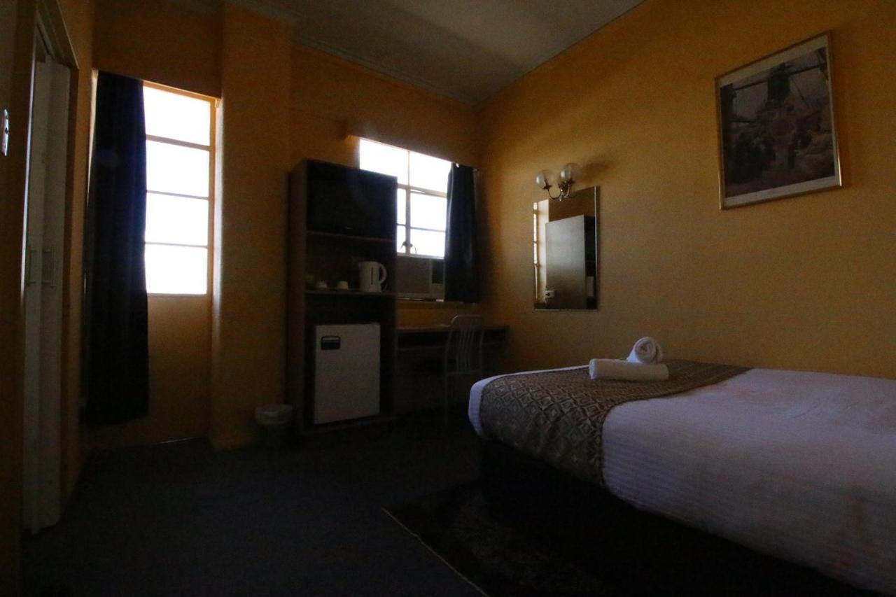 Beer Deluxe Albury Hotel Екстериор снимка