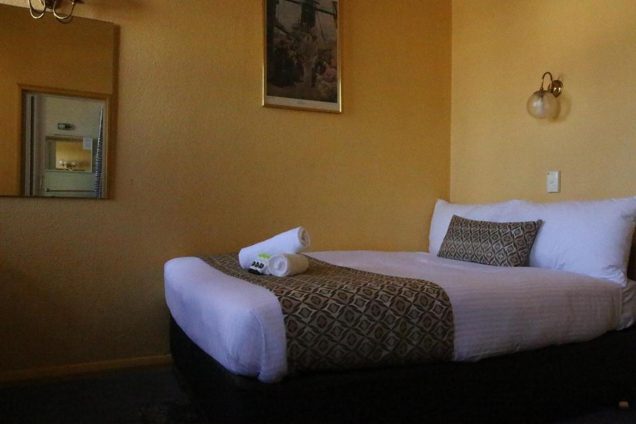 Beer Deluxe Albury Hotel Екстериор снимка